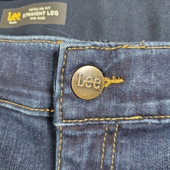Lee Plus Regular Fit Straight Mid Rise Jeans Flex Motion Women's 32W Petite - Picture 13 of 16